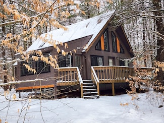 17 Joseph Ln, Thornhurst Township, PA 18424