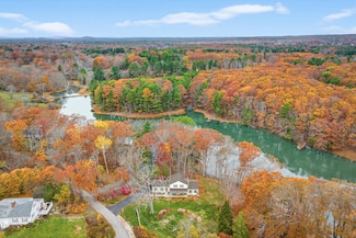 3 Long Cove Rd, York, ME 03909