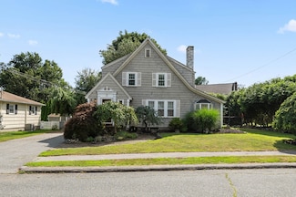 8 Saint James Rd, Shrewsbury, MA 01545