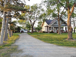 2868 I St, Wymore, NE 68466