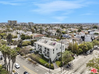2201 Ocean Ave, Los Angeles, CA 90291