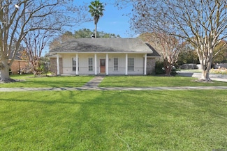 6553 Maple St, Zachary, LA 70791