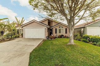 6748 N Constance Ave, Fresno, CA 93722