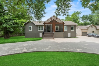 1415 Pony Ln, Wallis, TX 77485