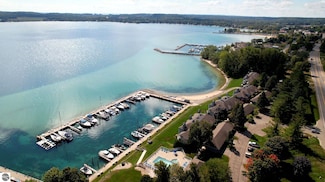 752 N Waypoint Cir, Suttons Bay, MI 49682