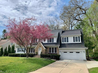 1214 Edgehill Dr, Madison, WI 53705