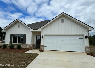 231 Serenity Lake Dr, Pearl, MS 39208
