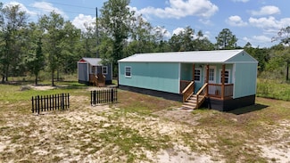261 Royal Palm Ave, Defuniak Springs, FL 32433