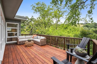23 Maple Ave, Fairfax, CA 94930