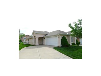 7911 N Locust St, Kansas City, MO 64118