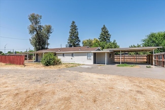 4627 N Maple Ave, Fresno, CA 93726