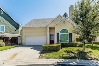 1094 E Monticello Cir, Fresno, CA 93720