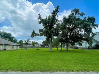 64 N Kelly Ln, Waggaman, LA 70094