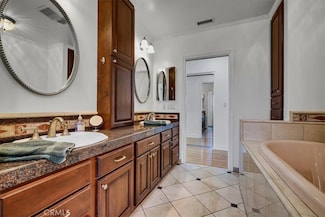 4520 Pepperwood Ave, Long Beach, CA 90808