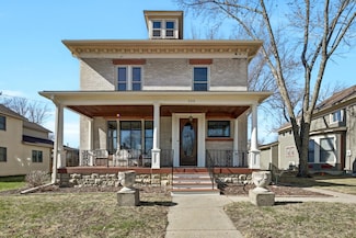 606 S Oak St, Lake City, MN 55041