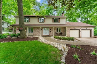 565 Hickory Hollow Dr, Canfield, OH 44406