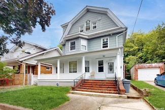 84-25 85th Ave, Jamaica, NY 11421