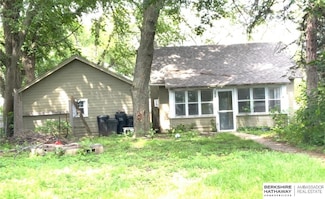 3818 N 53rd St, Omaha, NE 68104
