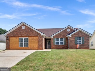 1740 Graystone Dr, Hampton, GA 30228