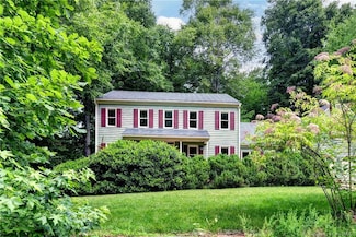 308 Royal Grant Dr, Williamsburg, VA 23185