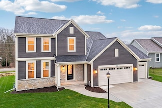 N174W20582 Laurel Springs Cir, Jackson, WI 53037