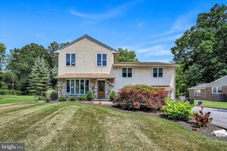 125 Beechtree Dr, Broomall, PA 19008