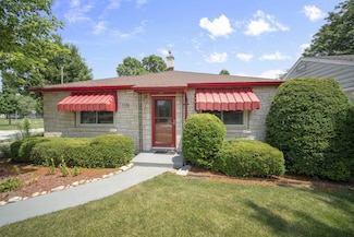 1101 S Grand Ave, Waukesha, WI 53186