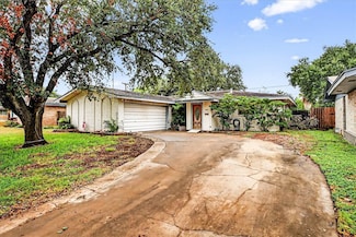 2114 Colorado St, Kingsville, TX 78363