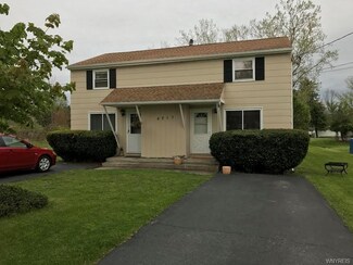 4217 Meadowbrook Pkwy, Buffalo, NY 14219