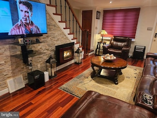 1304 N 76th St, Philadelphia, PA 19151