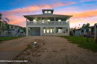 2730 N Comanche Point, Crystal River, FL 34429