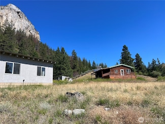 113 Eagles Bluff Rd, Oroville, WA 98844