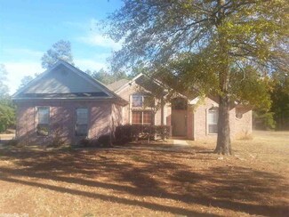 1086 Ridgewood Dr, Little Rock, AR 72206