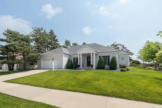 2444 Red Pine Ave SW, Rochester, MN 55902