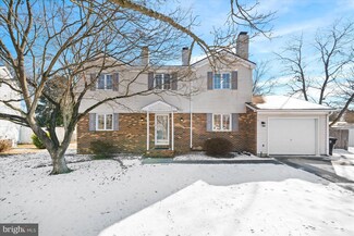 19 Squire Cir, Dover, DE 19901