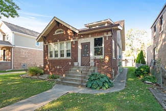 11130 S Artesian Ave, Chicago, IL 60655