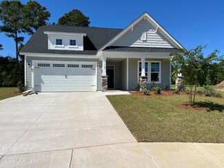 716 Edgeside Dr SE, Bolivia, NC 28422