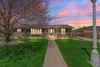 3645 Manor Dr, Highland, IN 46322