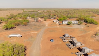 1160 E Highway 85, Dilley, TX 78017