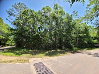 240 Barnes Ave, Mobile, AL 36608
