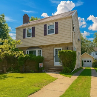 11 Atlas Ave, Malverne, NY 11565