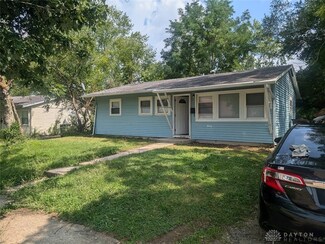 4940 Porterfield Dr, Dayton, OH 45417