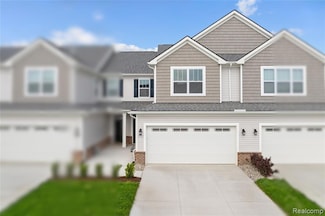 1903 Salt Springs Dr, Saline, MI 48176