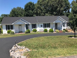 135 N Spring St, Scottsville, KY 42164