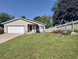 1614 S 11th St, Manitowoc, WI 54220