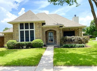 2723 Hot Springs Dr, Pearland, TX 77584