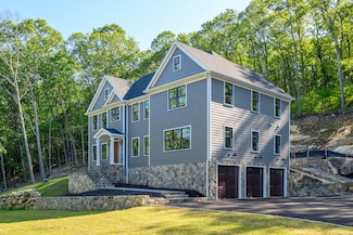 19 Ives Ct, Ridgefield, CT 06877