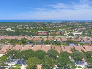 118 Knoll Way, Jupiter, FL 33477