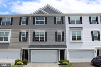 203 Pond View Ct, Quakertown, PA 18951