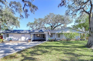 801 Timber Pond Dr, Brandon, FL 33510